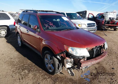 2010 Subaru Forester 2.5X Premium z USA, uszkodzony, nr VIN JF2SH6CC3AH723470